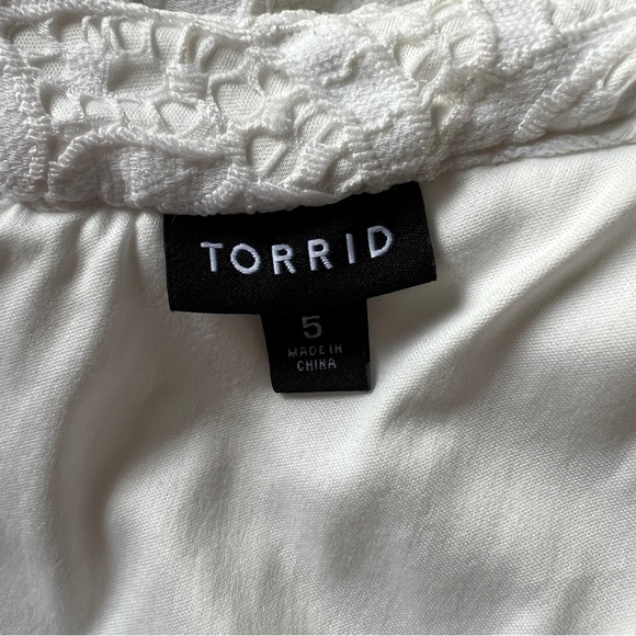 Torrid 5 Lace Ruffle Short Sleeve Crop Top - Picture 4 of 6